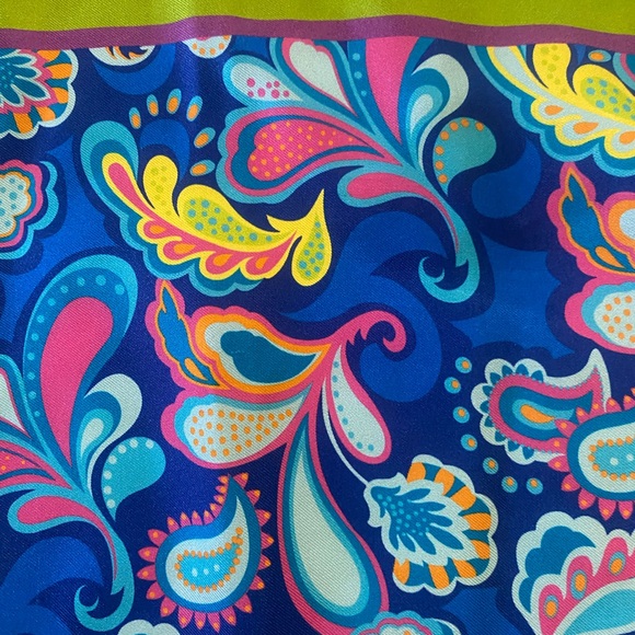 🦋🌸Carrot & Gibbs 100% Silk Scarf🌸🦋 - Picture 5 of 6